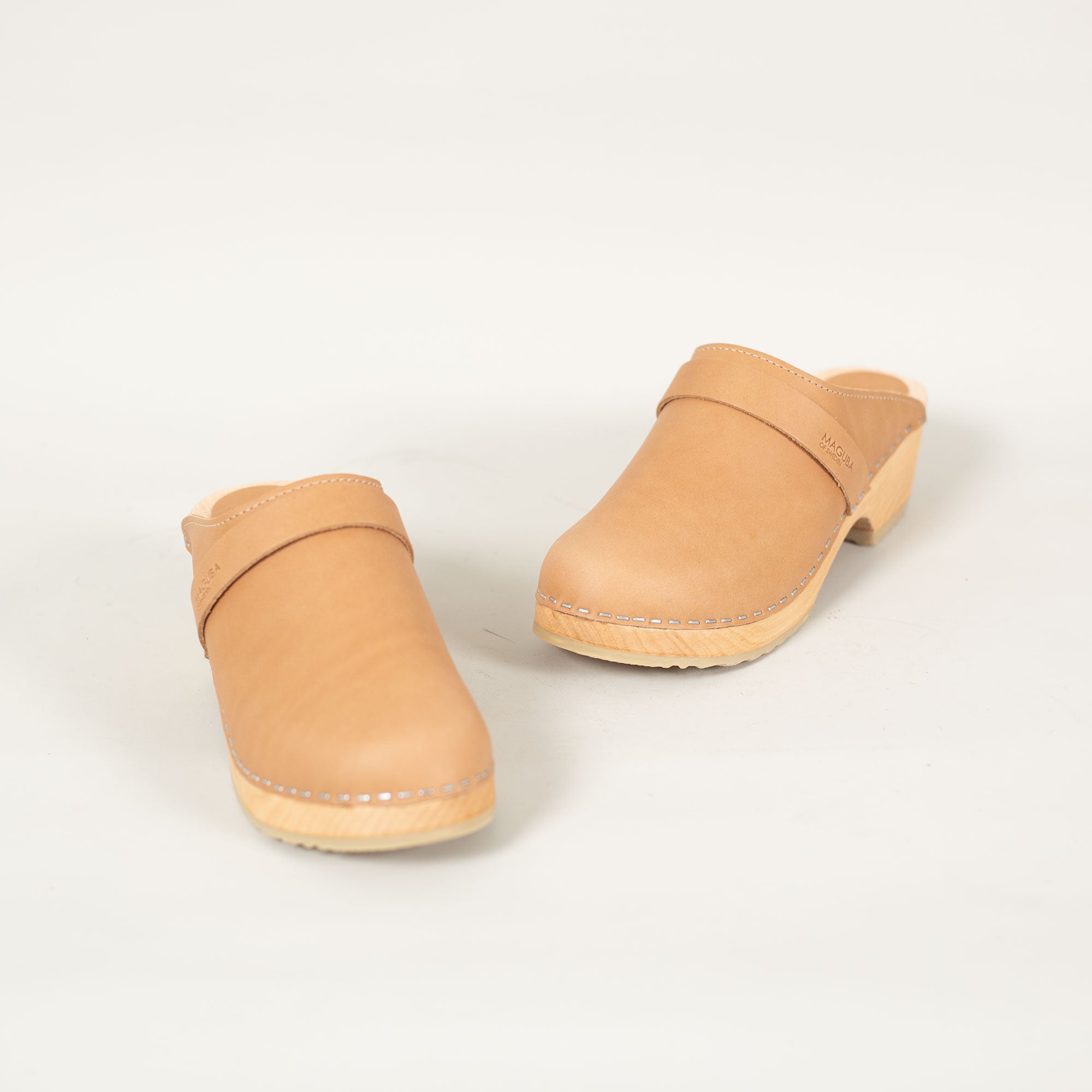 Berkeley Light Tan