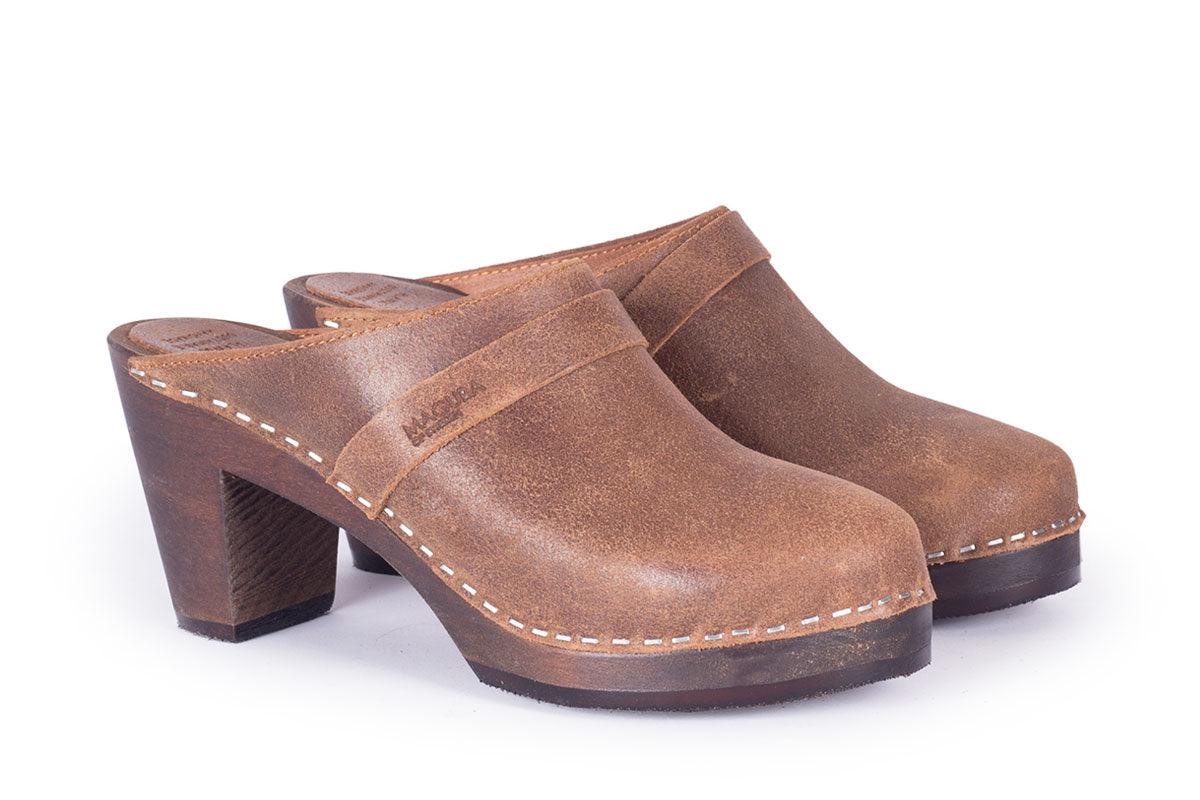 Stockholm Brown Waxy