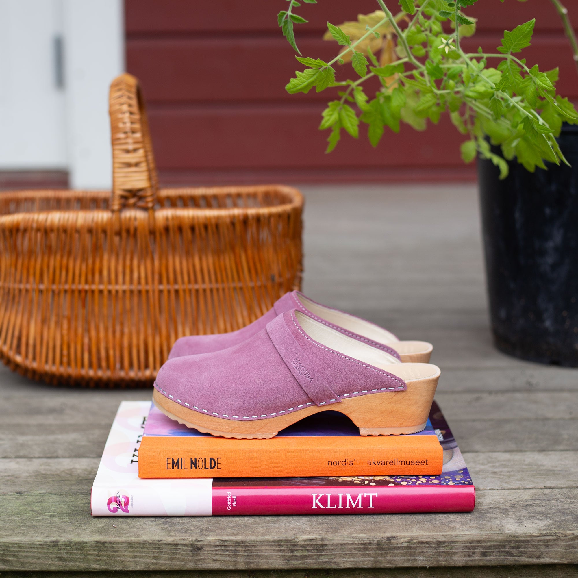 Berkeley Mauve Suede